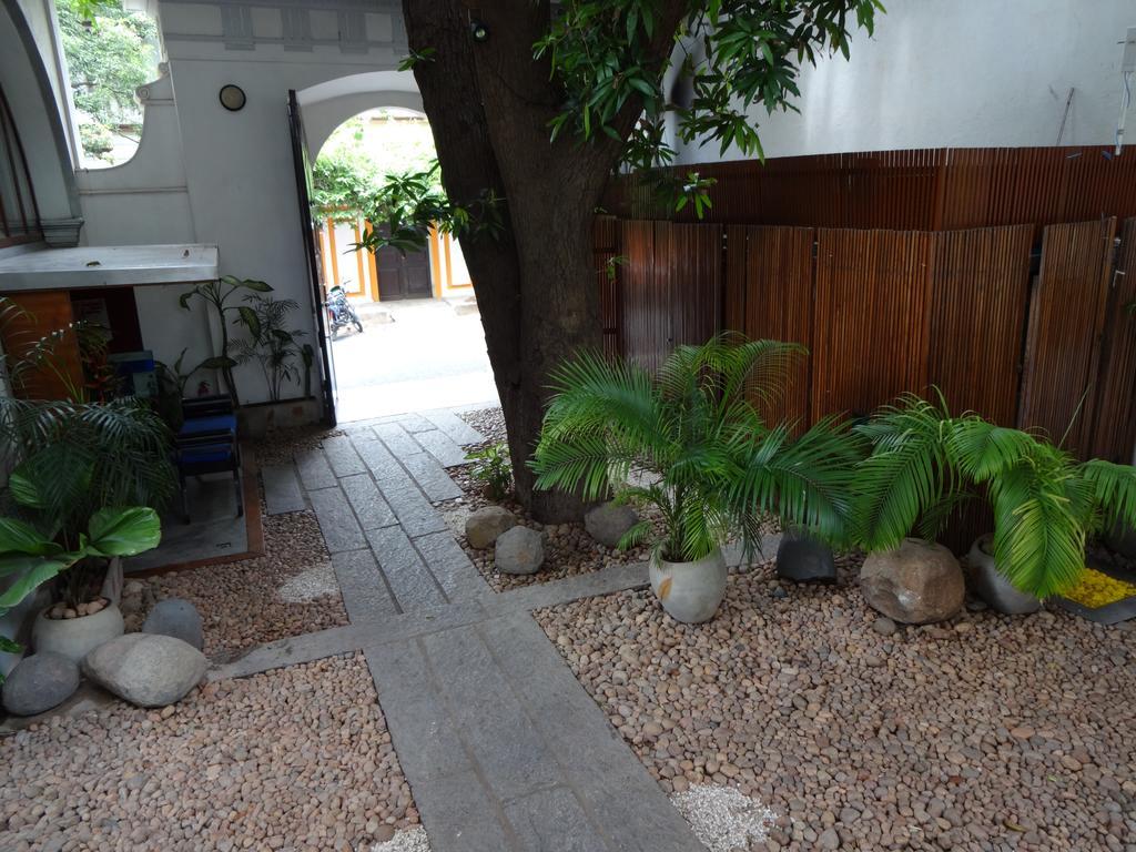 Hotel Le Dupleix à Pondichéry Extérieur photo