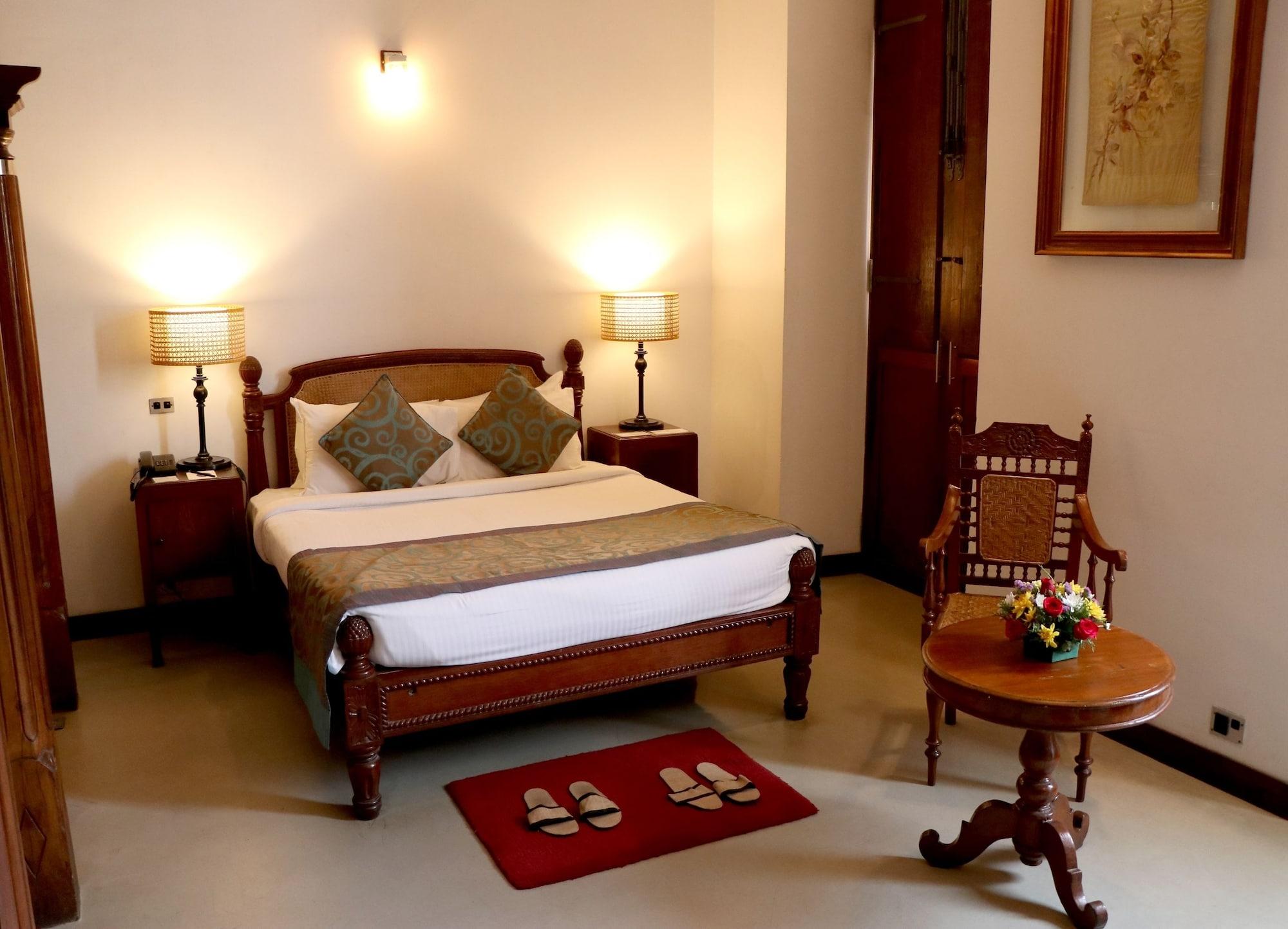 Hotel Le Dupleix à Pondichéry Extérieur photo