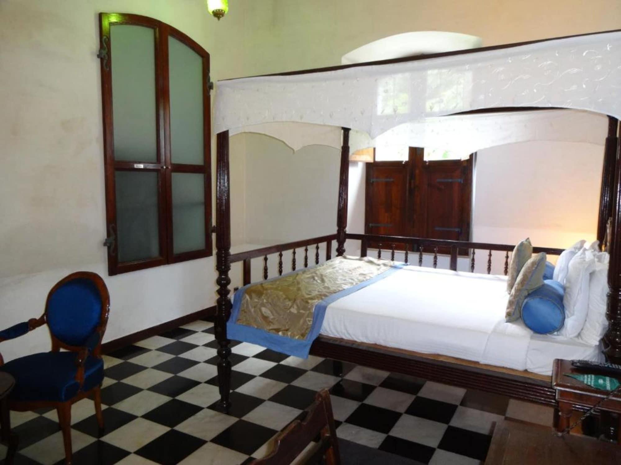 Hotel Le Dupleix à Pondichéry Extérieur photo