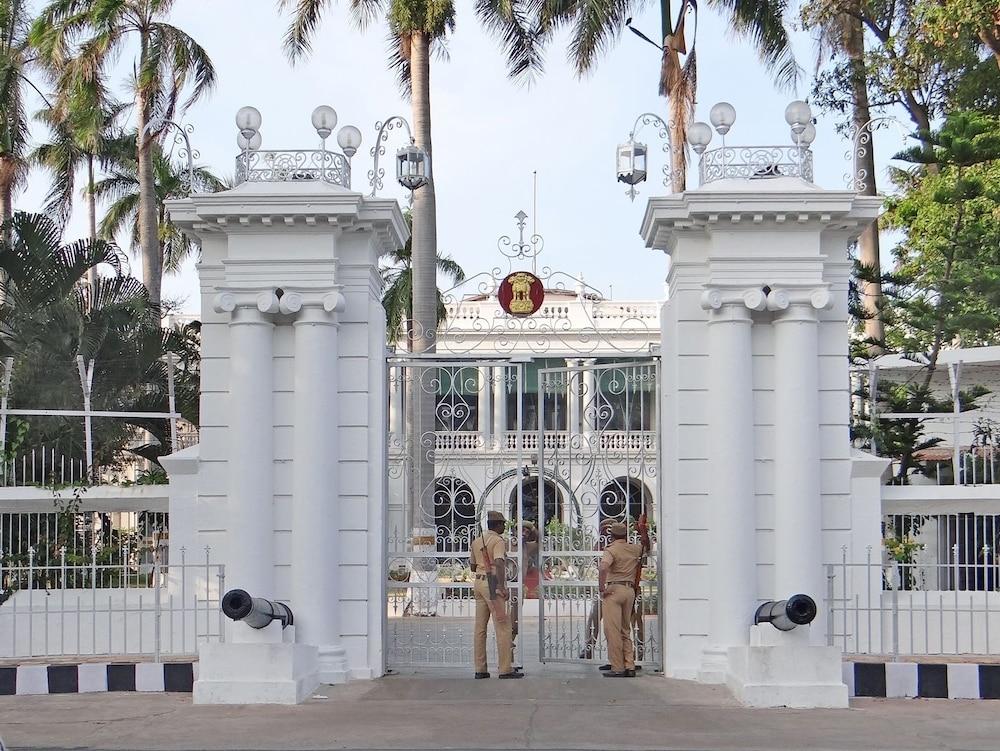 Hotel Le Dupleix à Pondichéry Extérieur photo