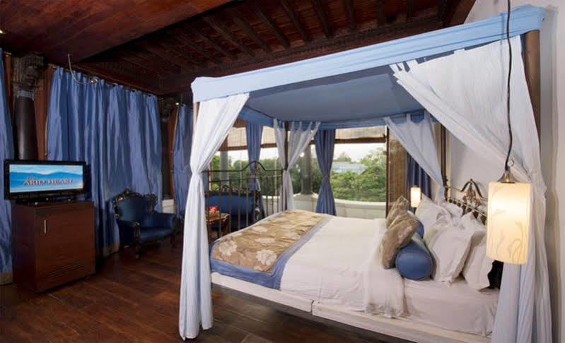 Hotel Le Dupleix à Pondichéry Extérieur photo